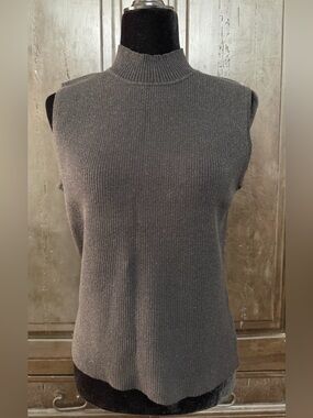 Bellepointe Black sparkling sleeveless mock turtleneck sweater - size Small